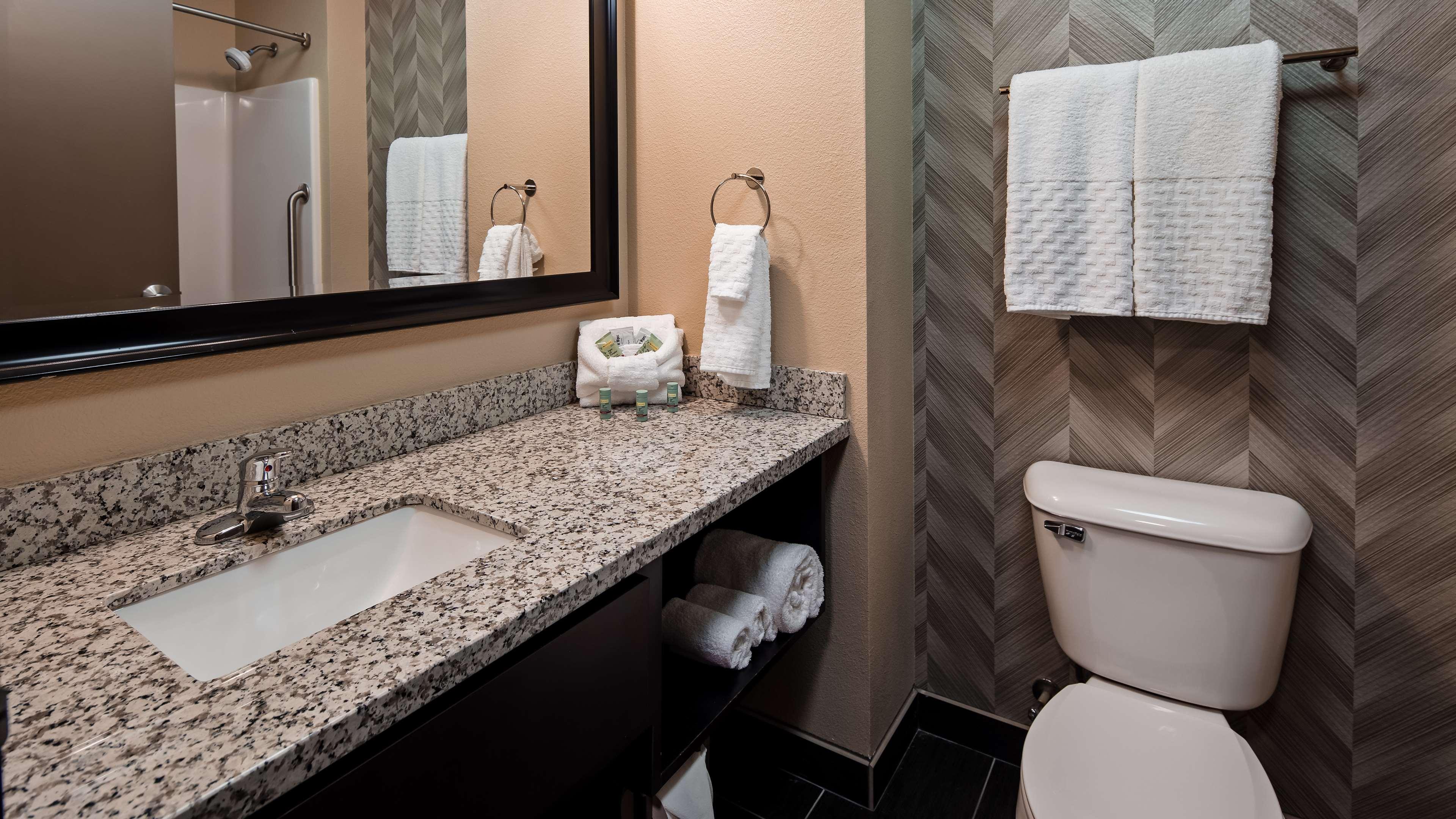 Best Western Roosevelt Place Bismarck Eksteriør billede
