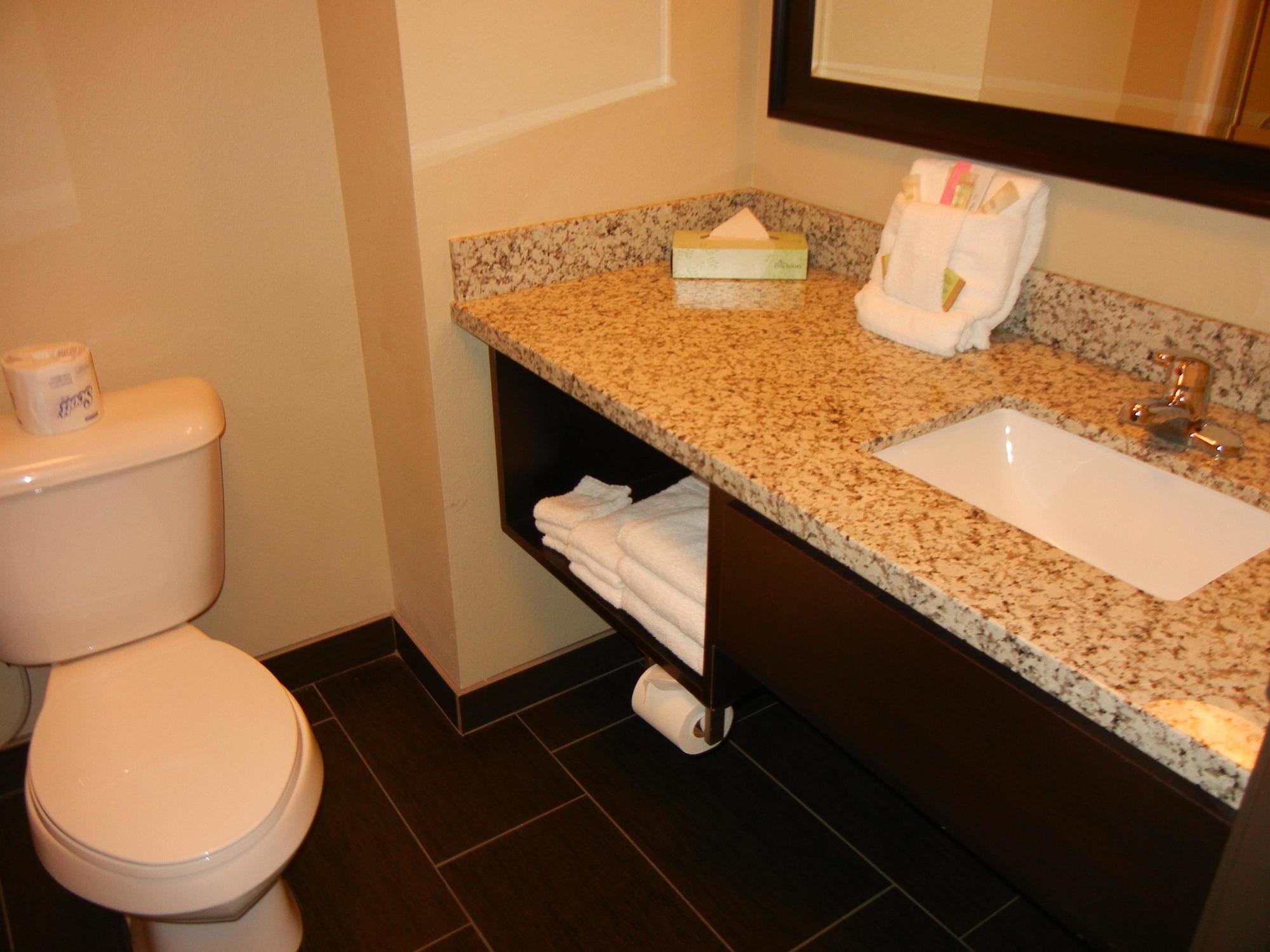 Best Western Roosevelt Place Bismarck Eksteriør billede