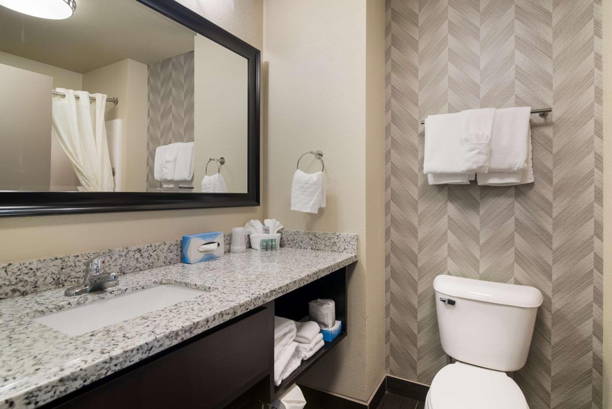 Best Western Roosevelt Place Bismarck Eksteriør billede